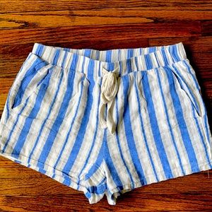 Linen shorts